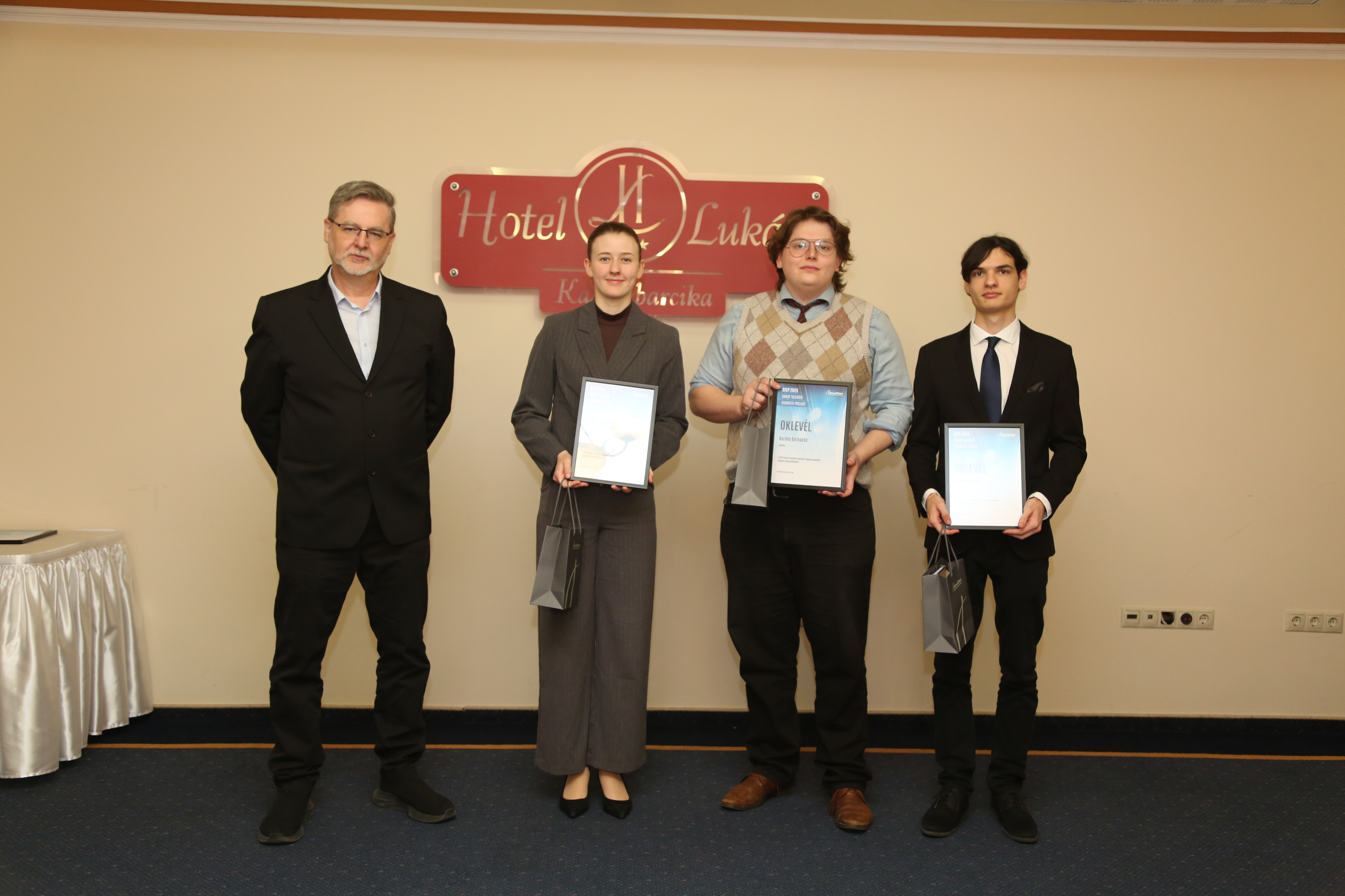 Hallgatóink sikerei a STEP projektversenyen!