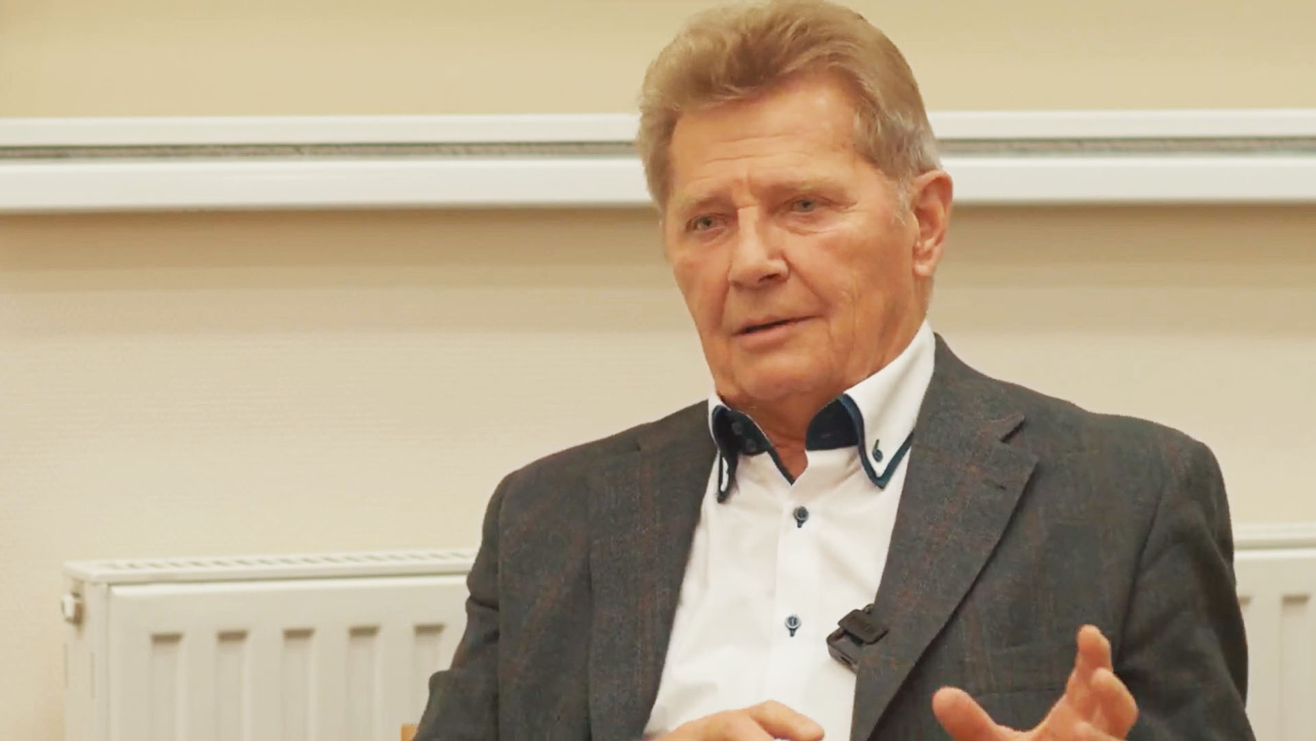 Podcast - Motorhajtóanyagok, alternatív lehetőségek - D.Sc. Hancsók Jenő professor emeritus