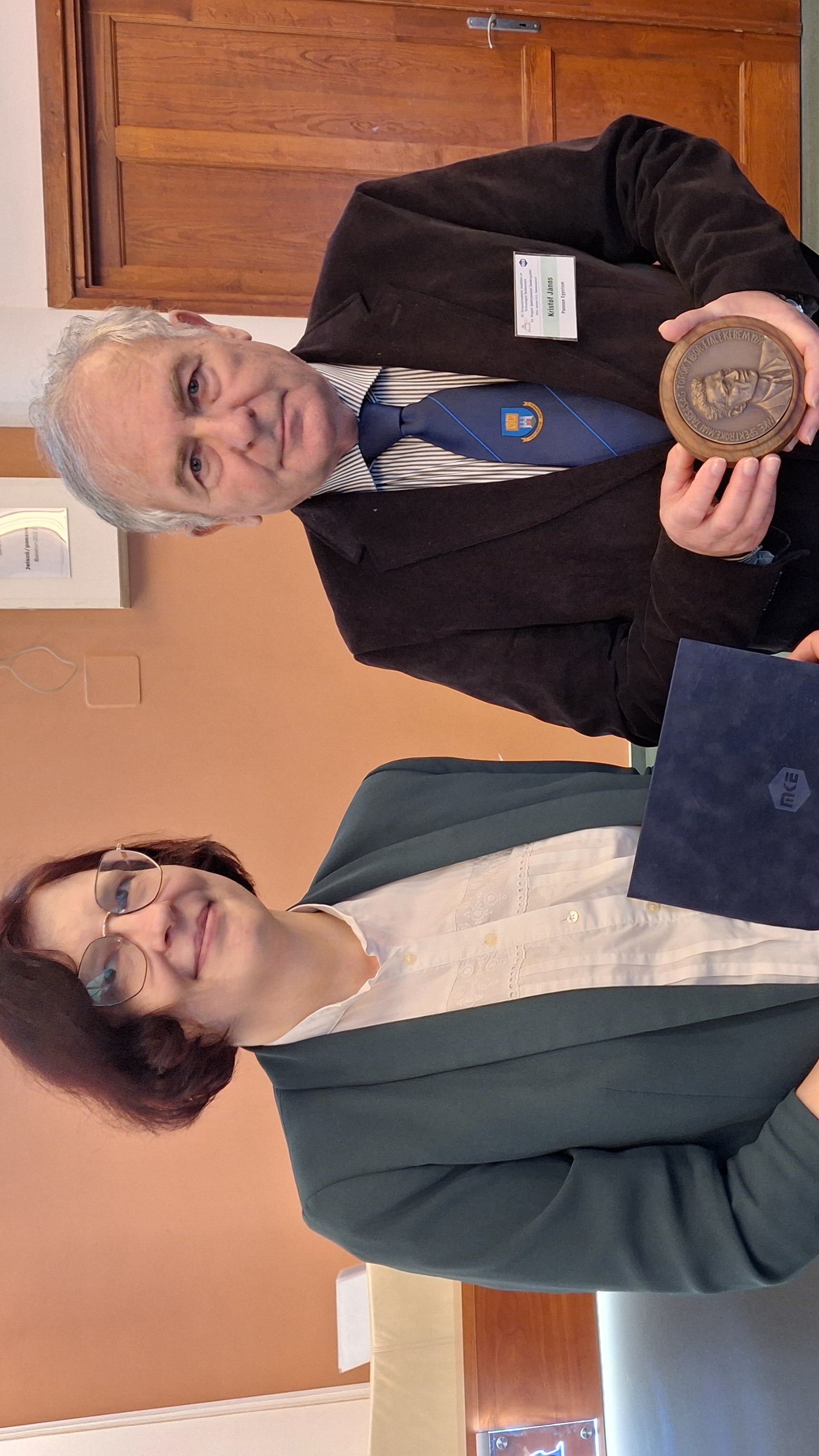 Török Tibor Emlékérem Dr. Kristóf János professor emeritus részére