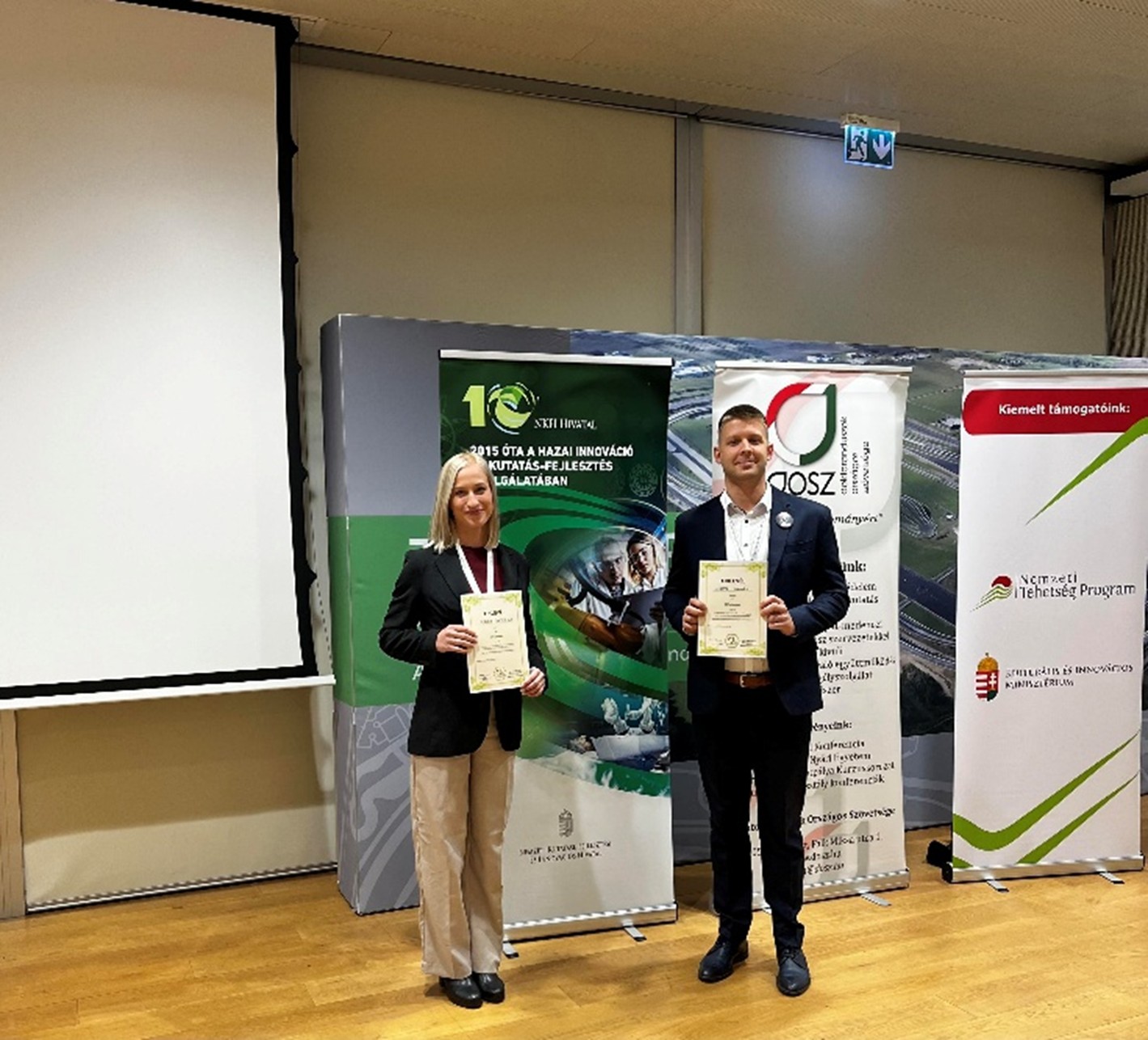 I. helyezést ért el Török Rebeka a DOSZ Tudományos és Innovációs Konferenciáján