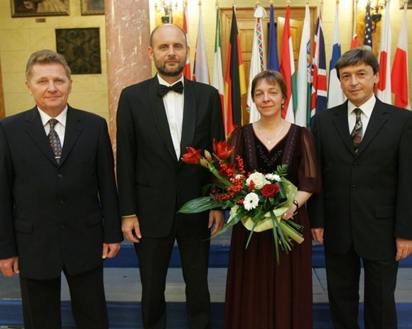 prima dij hancsok jeno