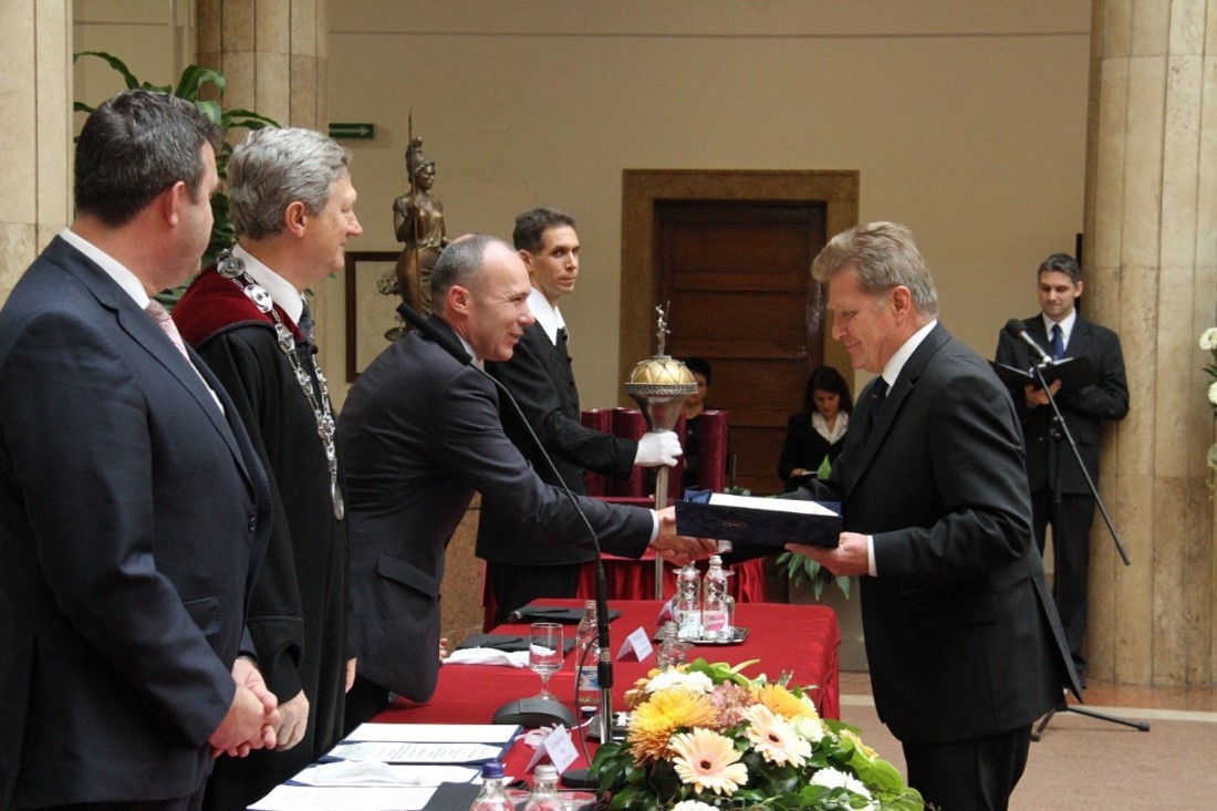 prouniversitate porgyagyula